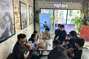 Một góc Galaxy Flip Cafe tại quận 5, TPHCM