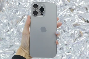 Lên đời iPhone 15 Pro Max 256GB chỉ bù từ 10 triệu đồng.