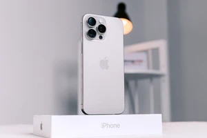 Cuối năm, nhu cầu mua sắm iPhone đang tăng cao.