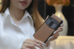 Vertu Aster P với nhận diện đặc trưng