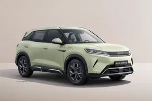 BYD Atto 2 dòng xe thuần điện mới ra mắt tại Việt Nam với mức giá cạnh tranh, tích hợp nhiều tính năng hiện đại.