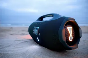 Ra mắt tại Việt Nam JBL Boombox 4 là chiếc loa thể hiện đúng năng lượng và phong cách của trẻ