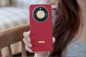 HONOR X9d không chỉ siêu bền mà còn có thiết kế rất thời thượng.