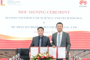 Lãnh đạo Đại học Bách khoa Hà Nội và Huawei Việt Nam ký kết hợp tác