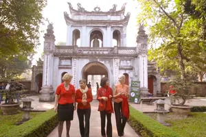 Clip chúc tết của 4 nữ Đại sứ tại Việt Nam