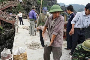 Tháo dỡ công trình “khủng” tại di sản Tràng An 