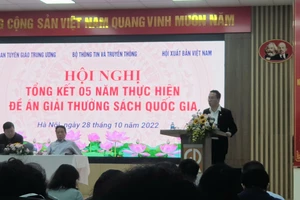 Quang cảnh hội nghị tổng kết 5 năm thực hiện đề án Giải thưởng Sách quốc gia