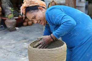 Nghệ thuật làm gốm của người Chăm được UNESCO đưa vào danh sách di sản cần bảo vệ khẩn cấp