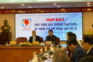 Quang cảnh buổi họp báo