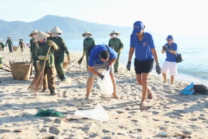 Giảm thiểu rác thải nhựa là mục tiêu phấn đấu của ngành du lịch hướng tới phát triển bền vững