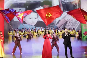 Tổ chức thi tuyên truyền lưu động kỷ niệm 80 năm Ngày Cách mạng Tháng Tám và Quốc khánh 2-9