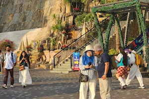 Ngành du lịch yêu cầu ngăn chặn việc chèo kéo, nâng giá dịp tết