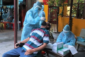 採樣檢測是控制疫情的關鍵措施。