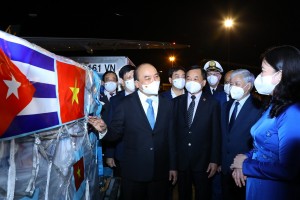 國家主席出席新冠疫苗與醫療設備移交儀式