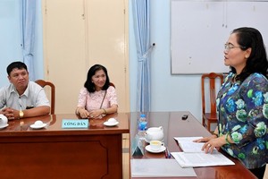 市人民議會主席接見公民