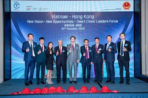  為越南-香港經濟合作獻