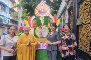 第五郡领导拜访各寺庙及精舍