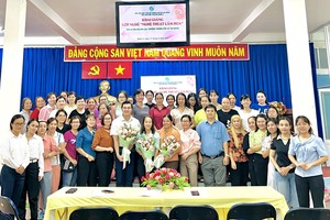 为妇女创造学习技艺机会