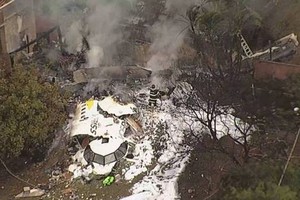 客机坠毁现场。