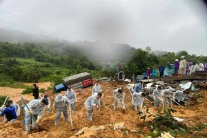 河江省已发现3具被掩埋尸体