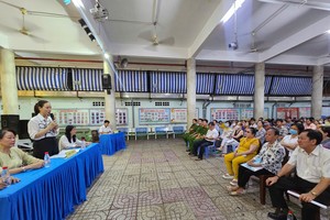 展开征询选民意见活动