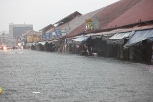 守德市多处严重受淹。