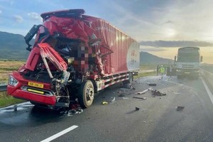 永好－藩切高速公路上的事故现场。