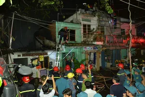 6 căn nhà ở quận 8 (TPHCM) bị cháy trong đêm