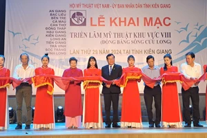 Khai mạc Triển lãm mỹ thuật khu vực ĐBSCL lần thứ 29 - năm 2024