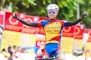 Niềm vui của Phan Hoàng Thái khi về đích. 