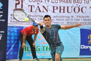 Lê Quốc Khánh có chiến thắng trong lần trở lại