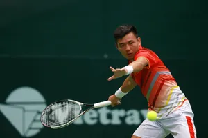 Lý Hoàng Nam thắng trận đầu ở giải sân đất nện Madrid