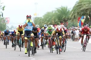 Lê Nguyệt Minh lần thứ 3 thắng chặng. 