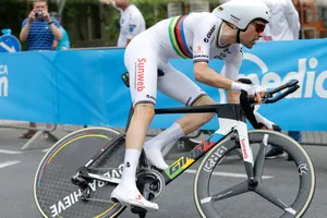 Nhà vô địch cá nhân tính giờ thế giới Tom Dumoulin.