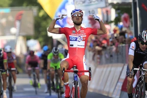 Nacer Bouhanni từng giành áo đỏ Giro d’Italia 2014