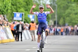 Remco Evenepoel chiến thắng Gullegem Koerse 2022