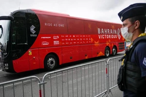 Cảnh sát đã khám khách sạn của đội Bahrain Victorious tại Tour de France 2021