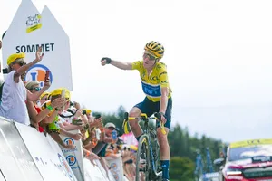 Annemiek Van Vleuten về nhất chặng cuối bảo vệ áo vàng