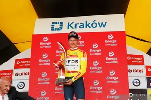 Ethan Hayter đoạt áo vàng chung cuộc