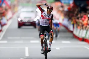 Tay đua Marc Soler thắng chặng 5