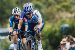  Nguyễn Thị Thật trong màu áo đội Israel-Premier Tech Roland