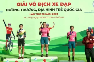 Nguyễn Thị Bé Hồng mang về cho Đồng Tháp thêm chiếc HCV U18 nữ xuất phát đồng hàng