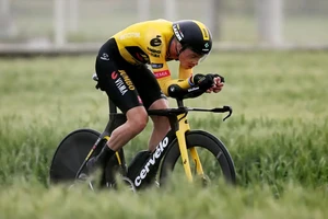 Rohan Dennis là tay đua của Jumbo-Visma