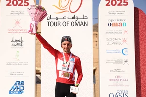 Adam Yates đăng quang Tour of Oman 2025