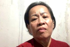 老妇重病无力医治 丈夫重病家陷困境