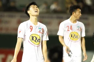 Đội HA.GL đã có trận thua thứ 4 liên tiếp từ đầu giai đoạn 2. Ảnh: HOÀNG HÙNG