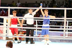 Lê Thị Bằng (bên phải) gây ấn tượng ở ngày đầu. Ảnh: DŨNG PHƯƠNG