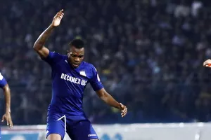 Hy vọng đoạt Cúp vô địch của Thanh Hóa đang lùi xa sau trận hòa B.Bình Dương. Ảnh: MINH HOÀNG