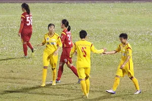 Đội TPHCM I dễ dàng giành chiến thắng cách biệt trong trận "derby TPHCM". Ảnh: Anh Trần