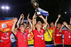 Đội Triệu Sơn trong niềm vui vô địch năm 2018. Ảnh: A.Trần